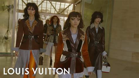 louis vuitton cruise 2018|Women's Cruise 2018 Show Highlights .